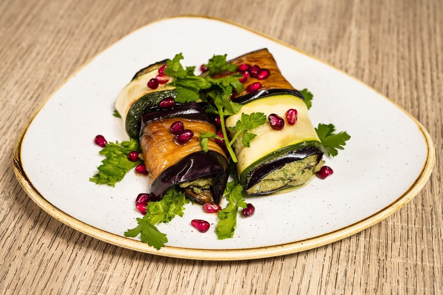 Baklažanų ir cukinijų suktinukai „Georgian House“: archyvinė „Tablein“ nuotrauka