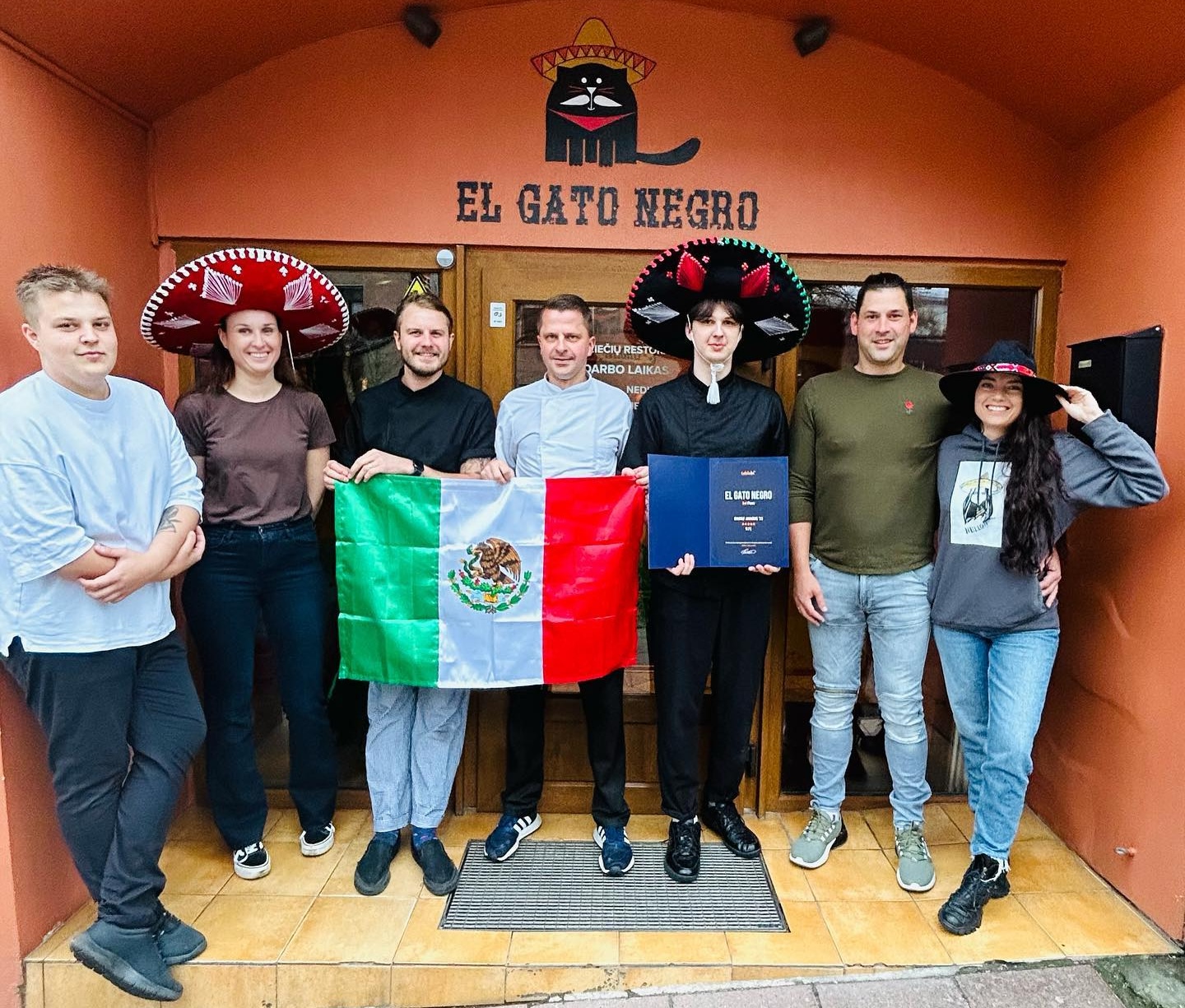 El Gato Negro-1